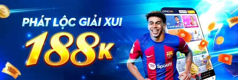 Sân vận động bóng đá với khán giả cổ vũ và logo 368.live