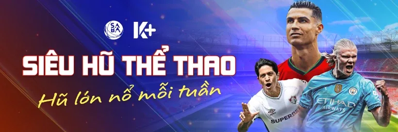 Trận đấu bóng đá chuyên nghiệp với cầu thủ đang tranh bóng